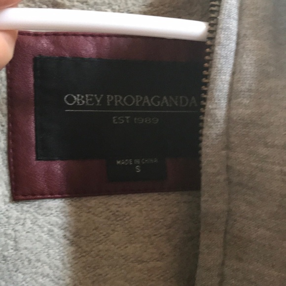 Obey propaganda women’s jacket, size small - Picture 2 of 6